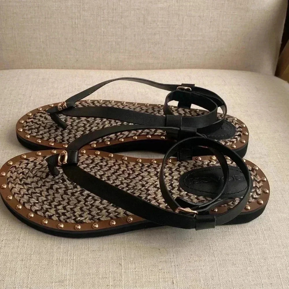 COACH Gracey Black and Brown Leather Thong Sandals with Studs Size 8.5 Leather - Picture 2 of 10